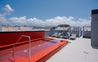 LIVVO La Escarlata - Las Palmas