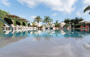 Mirage Studios - Malia