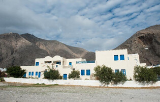 Irigeneia Hotel - Perissa