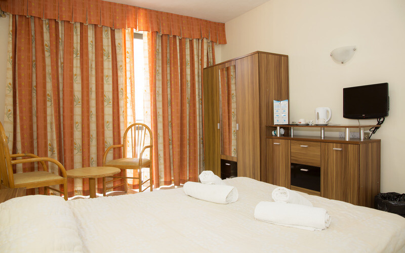 Relax Inn photo 11