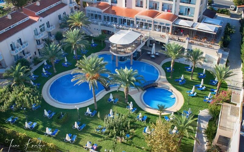 Selini Suites photo 36
