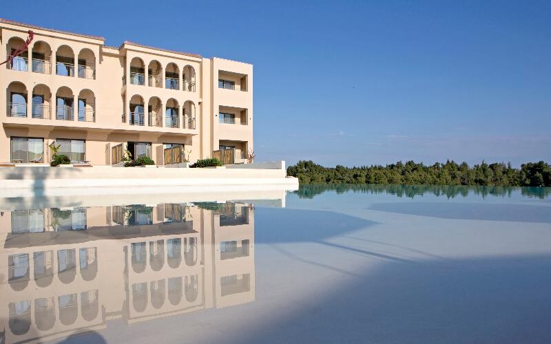 Aristoteles Beach photo 3