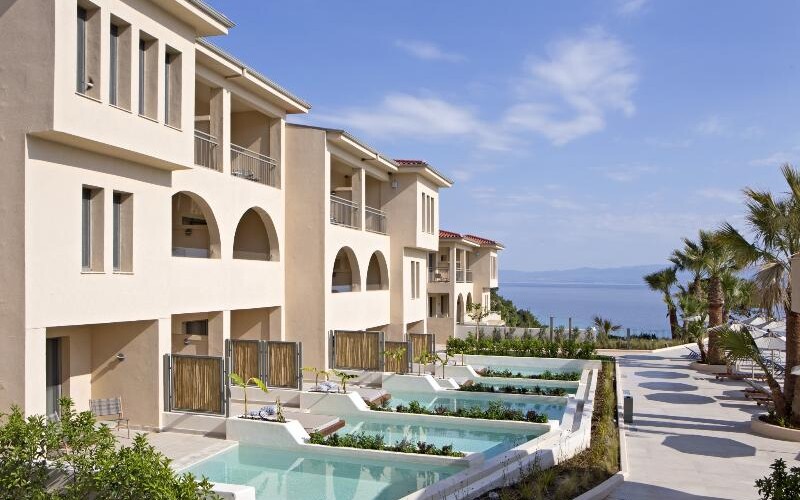 Aristoteles Beach photo 4