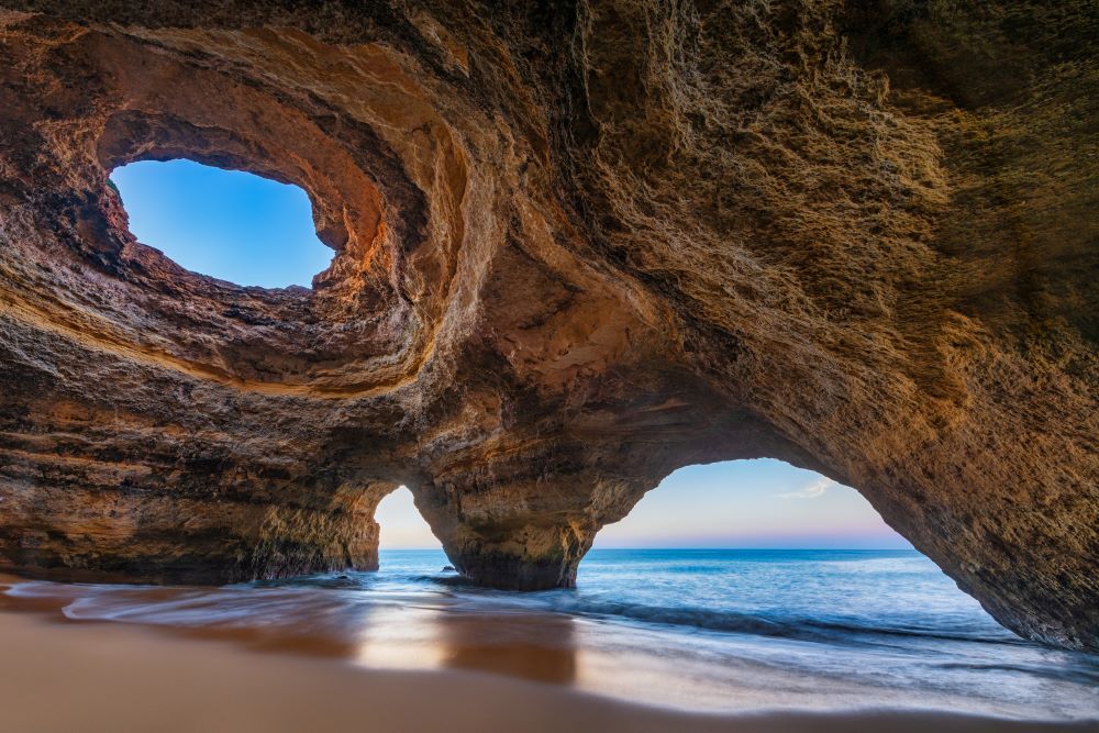 Jaskinia Benagil, jedna z ukrytych perełek Algarve